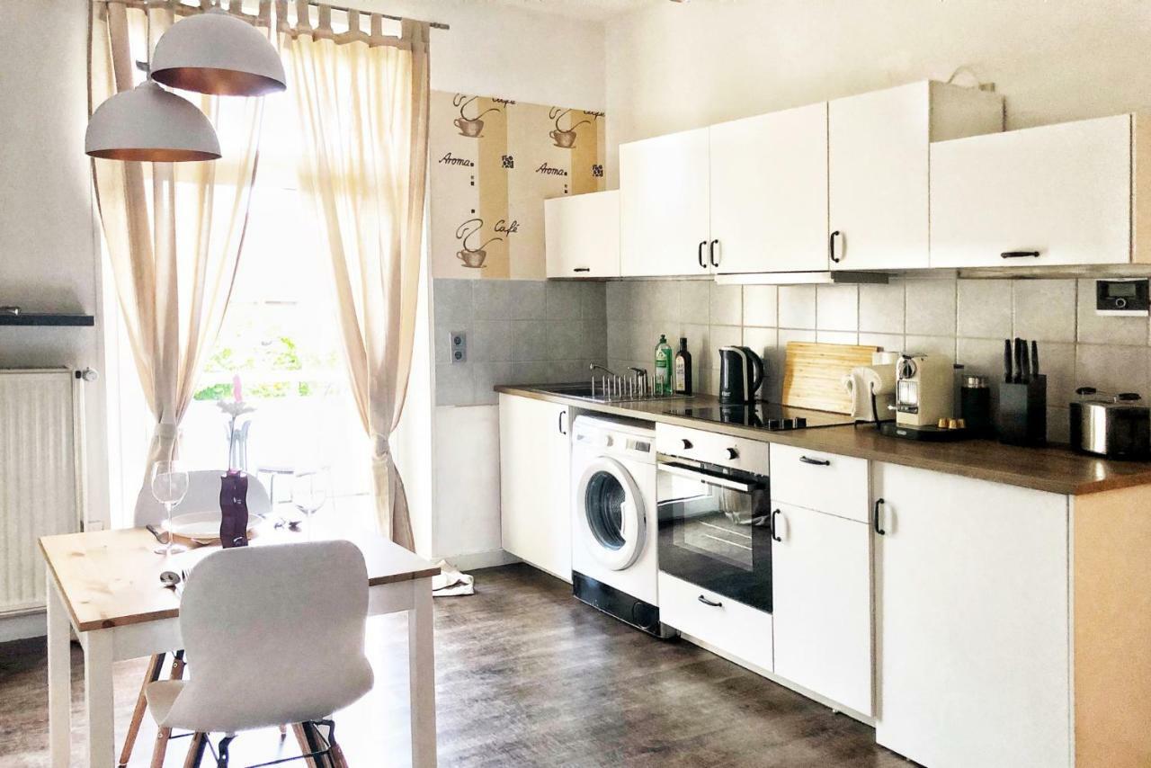 Wunderschoene Altbauwohnung Mit Flair In وبرتال المظهر الخارجي الصورة