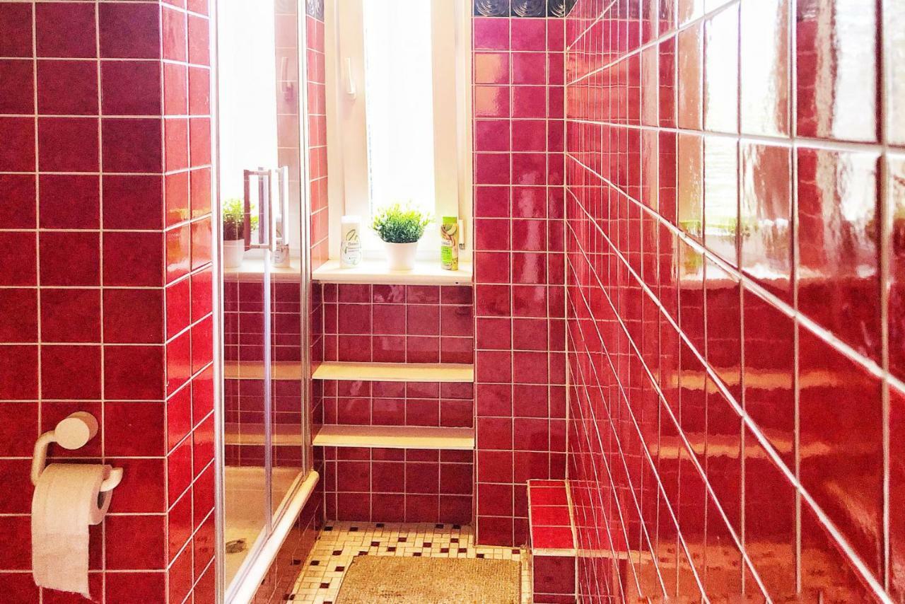 Wunderschoene Altbauwohnung Mit Flair In وبرتال المظهر الخارجي الصورة