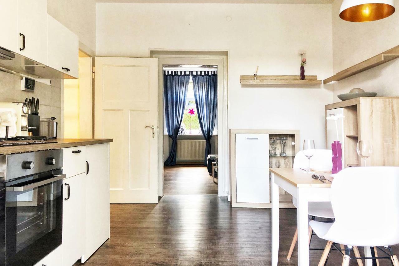 Wunderschoene Altbauwohnung Mit Flair In وبرتال المظهر الخارجي الصورة
